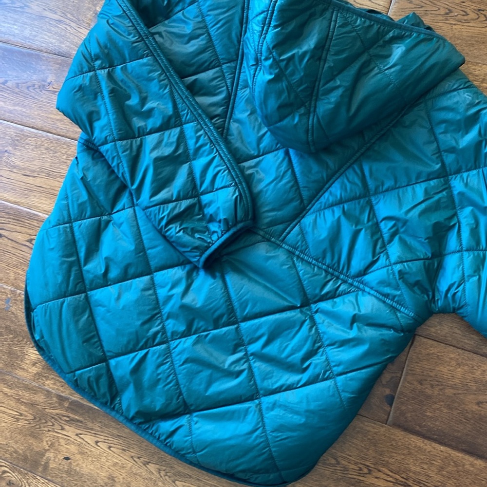 Green Puffer Pullover - Picture 6 of 6